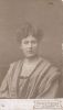 1910-00-00 008 (BW04-264) Ukendt kvinde, måske Moster Petrea da hun ligner gruppefoto (fotograf Sophie Nielsen, nr 29516)